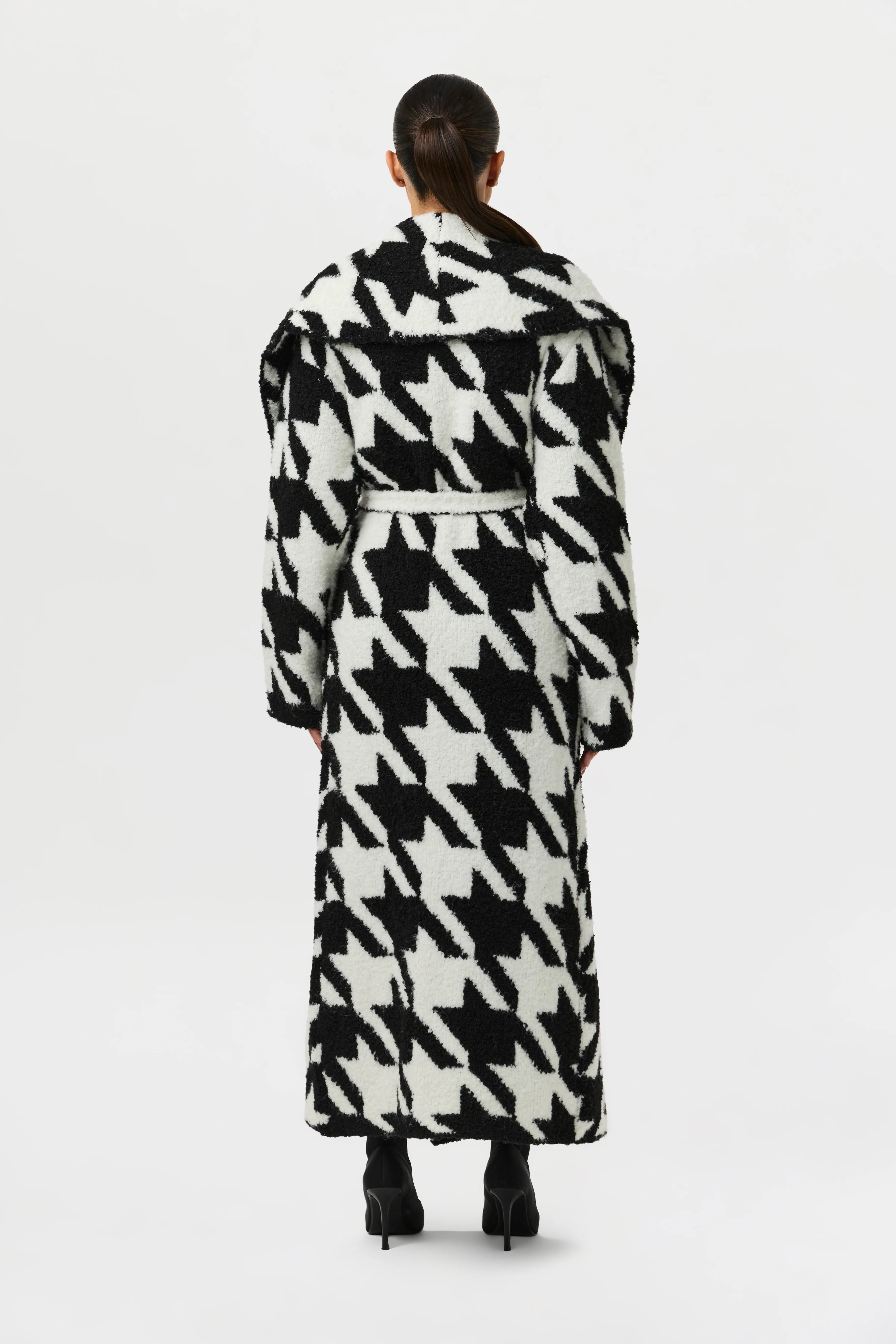 Boucle Houndstooth Coat - Image 10