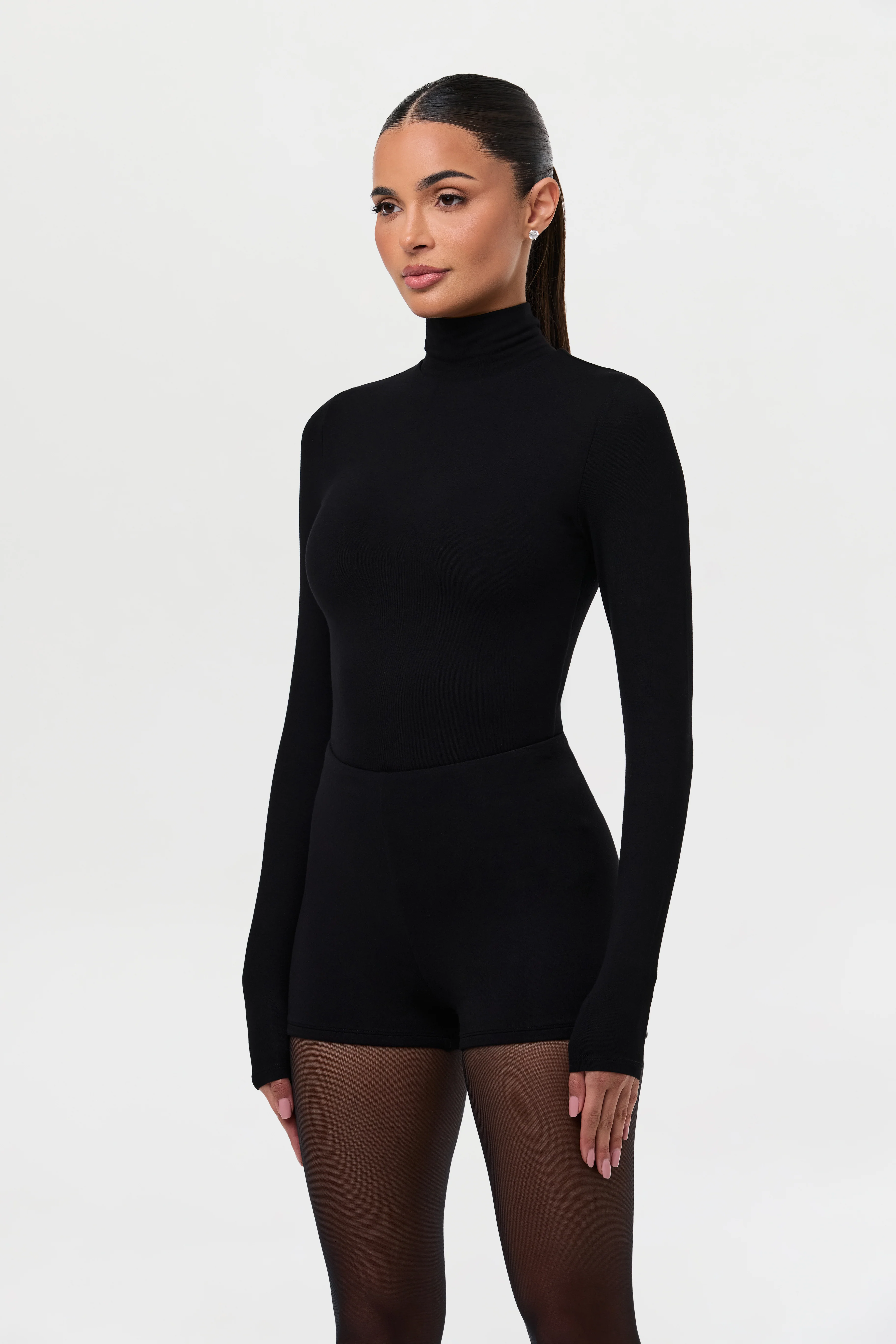 Butter Contour Hot Pants - Image 16
