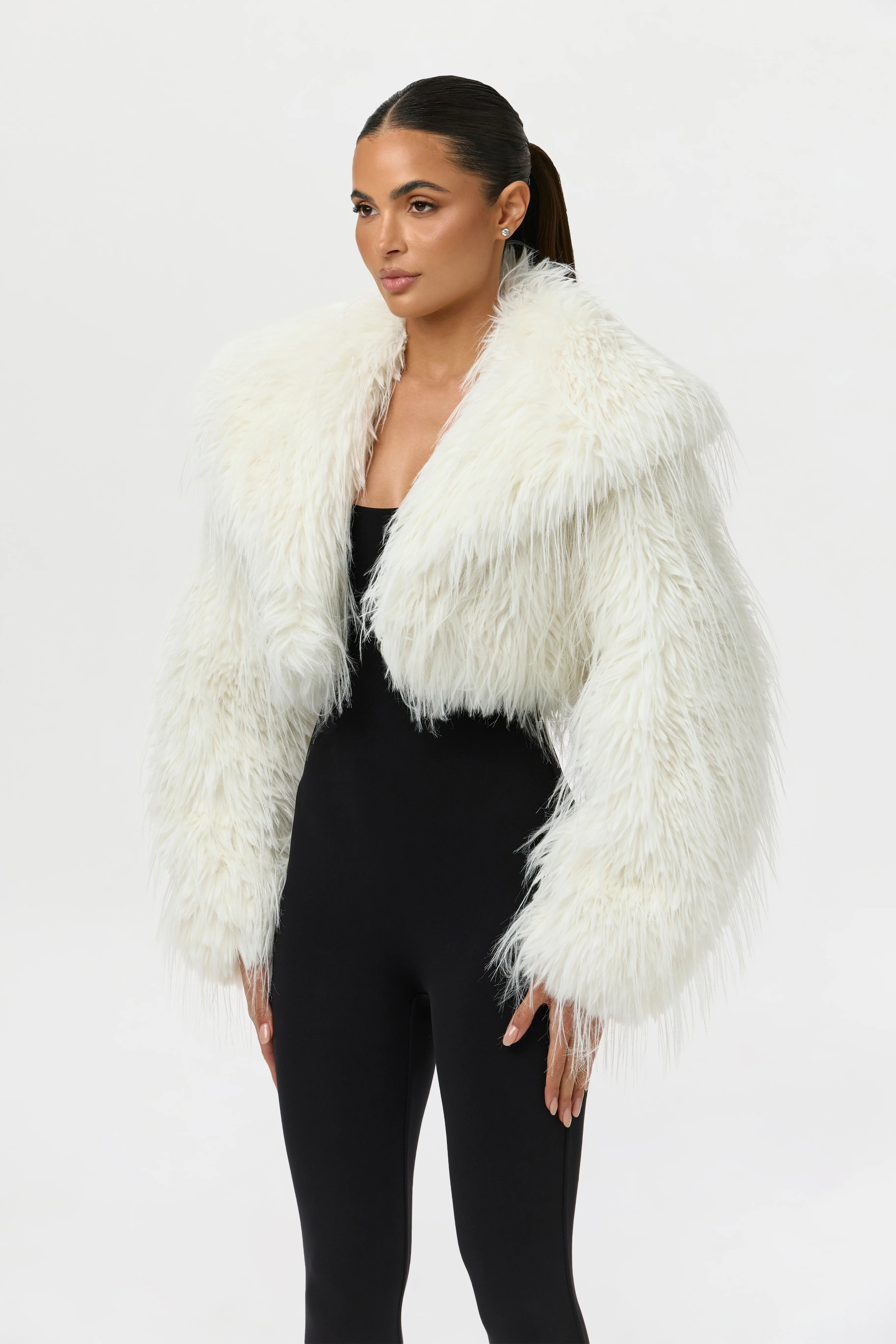 Faux Fur Cropped Plush Jacket - Image 2