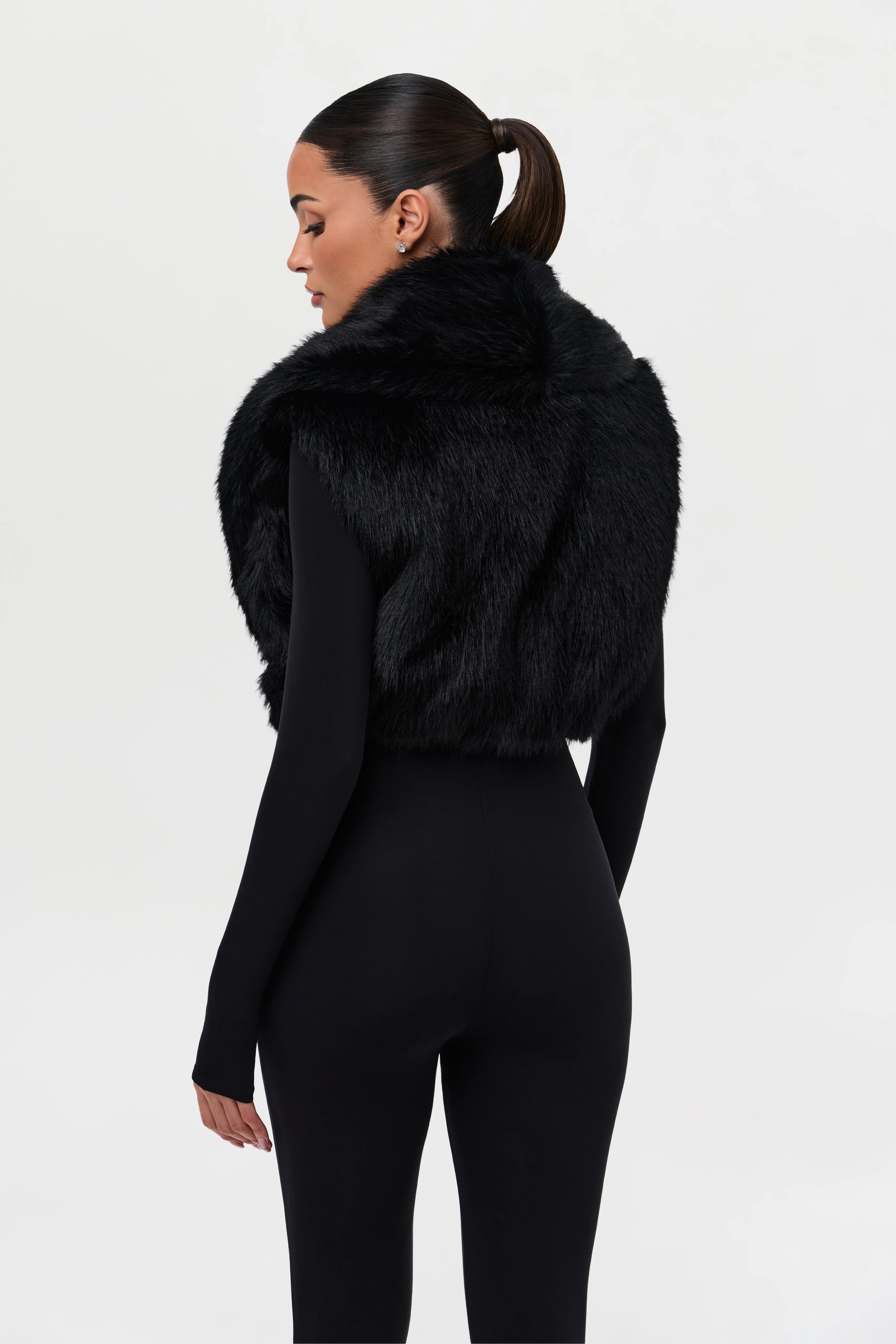 Faux Fur Plush Vest - Image 16