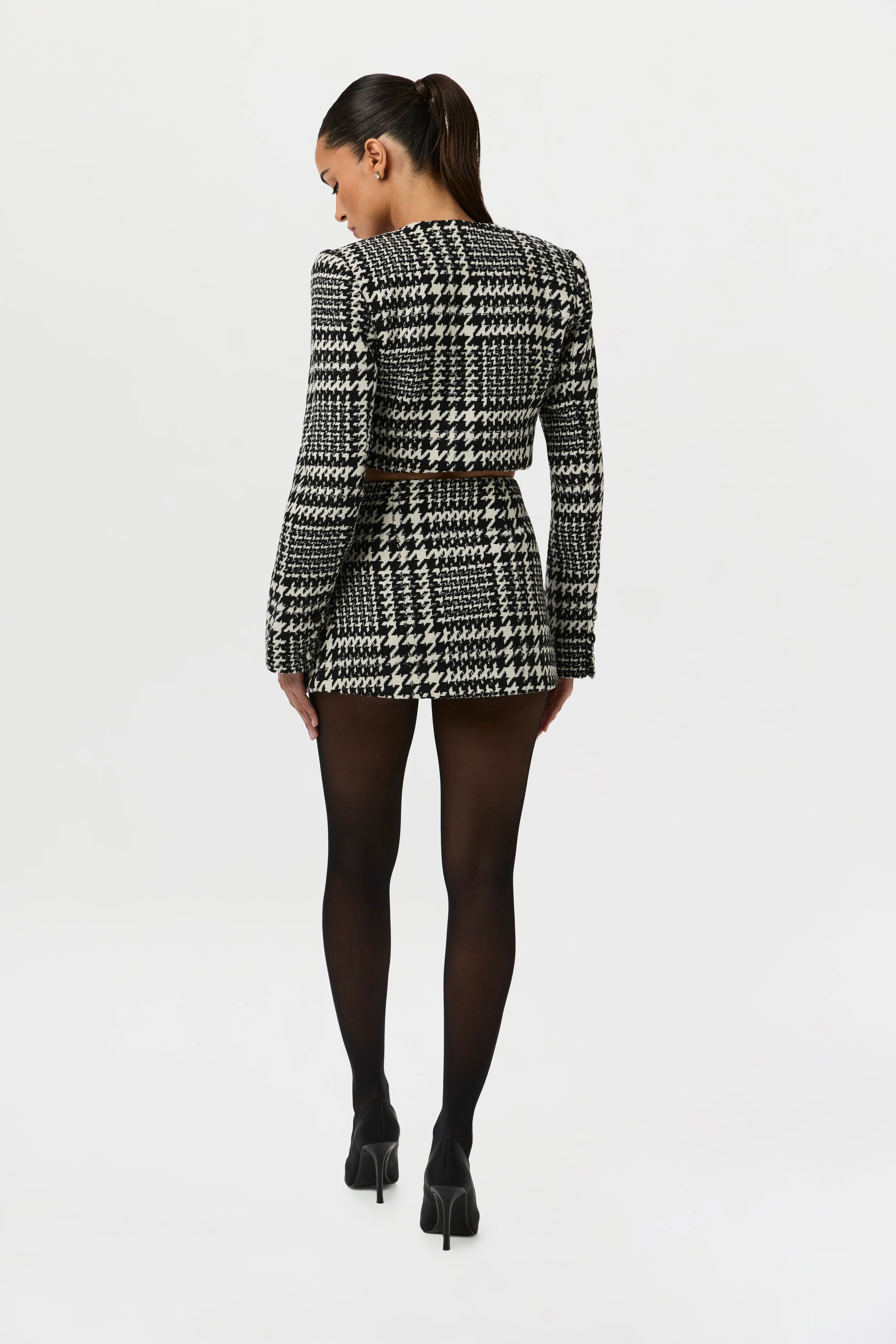Houndstooth Plaid Cropped Blazer - Image 11