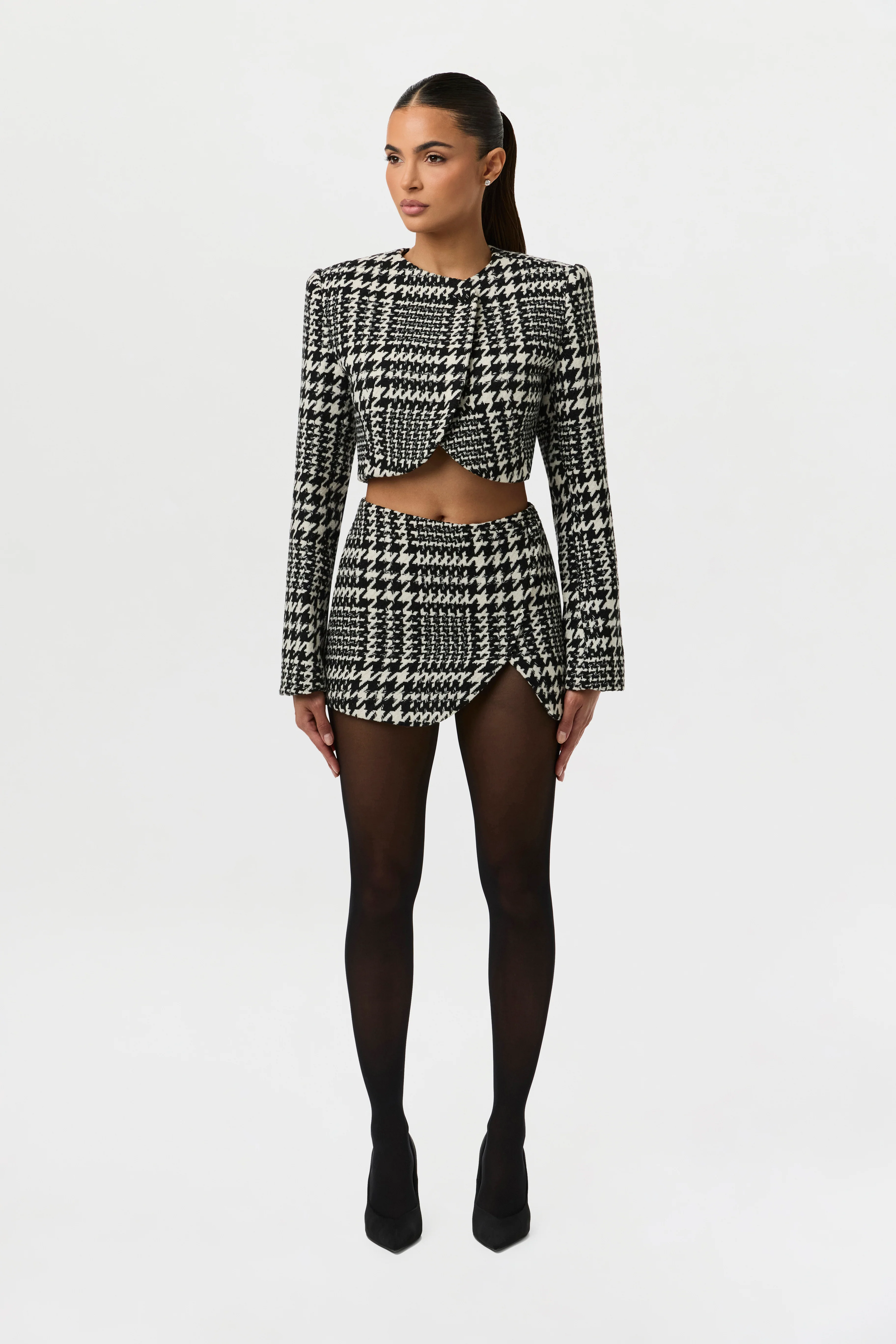 Houndstooth Plaid Cropped Blazer - Image 7