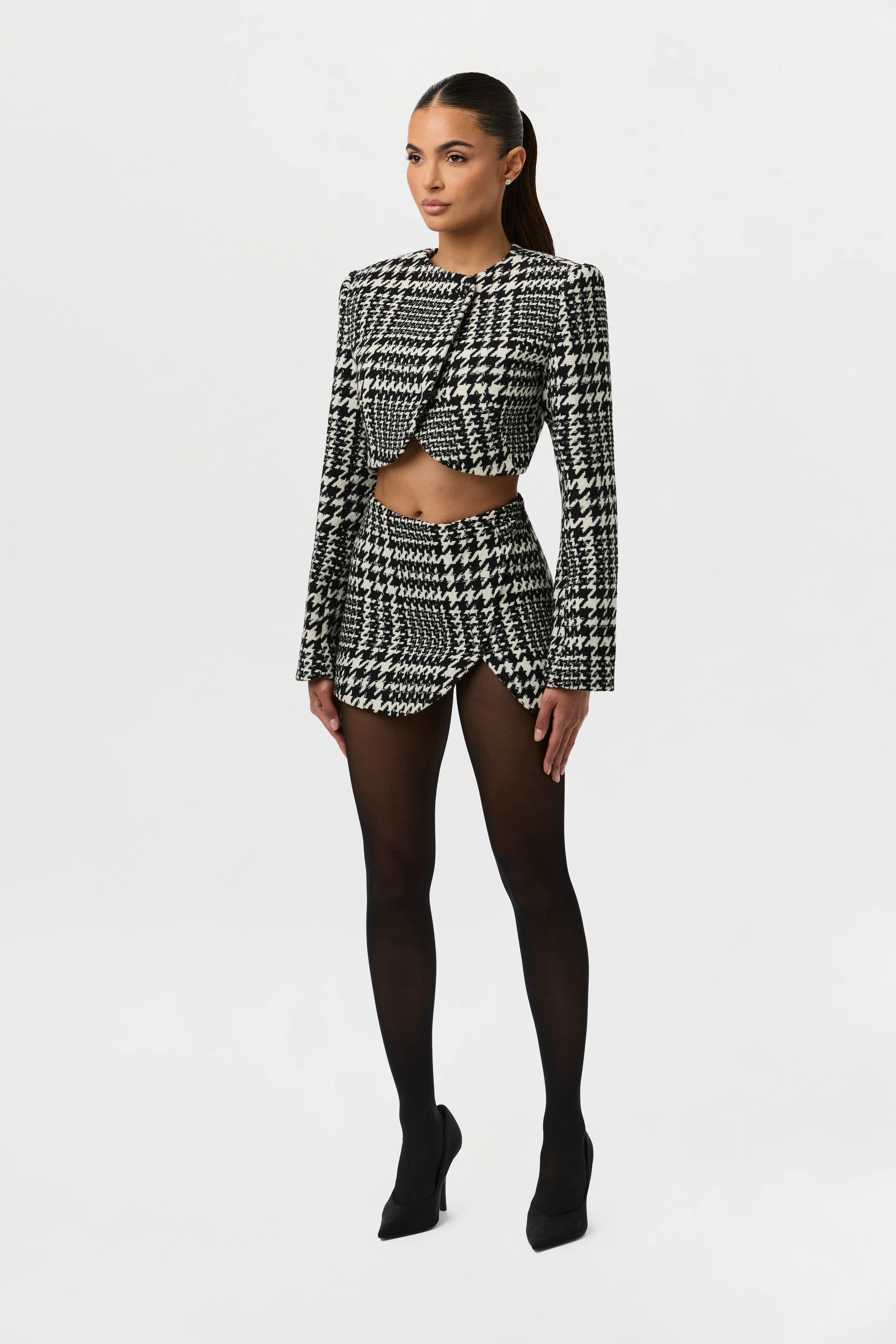 Houndstooth Plaid Cropped Blazer - Image 9