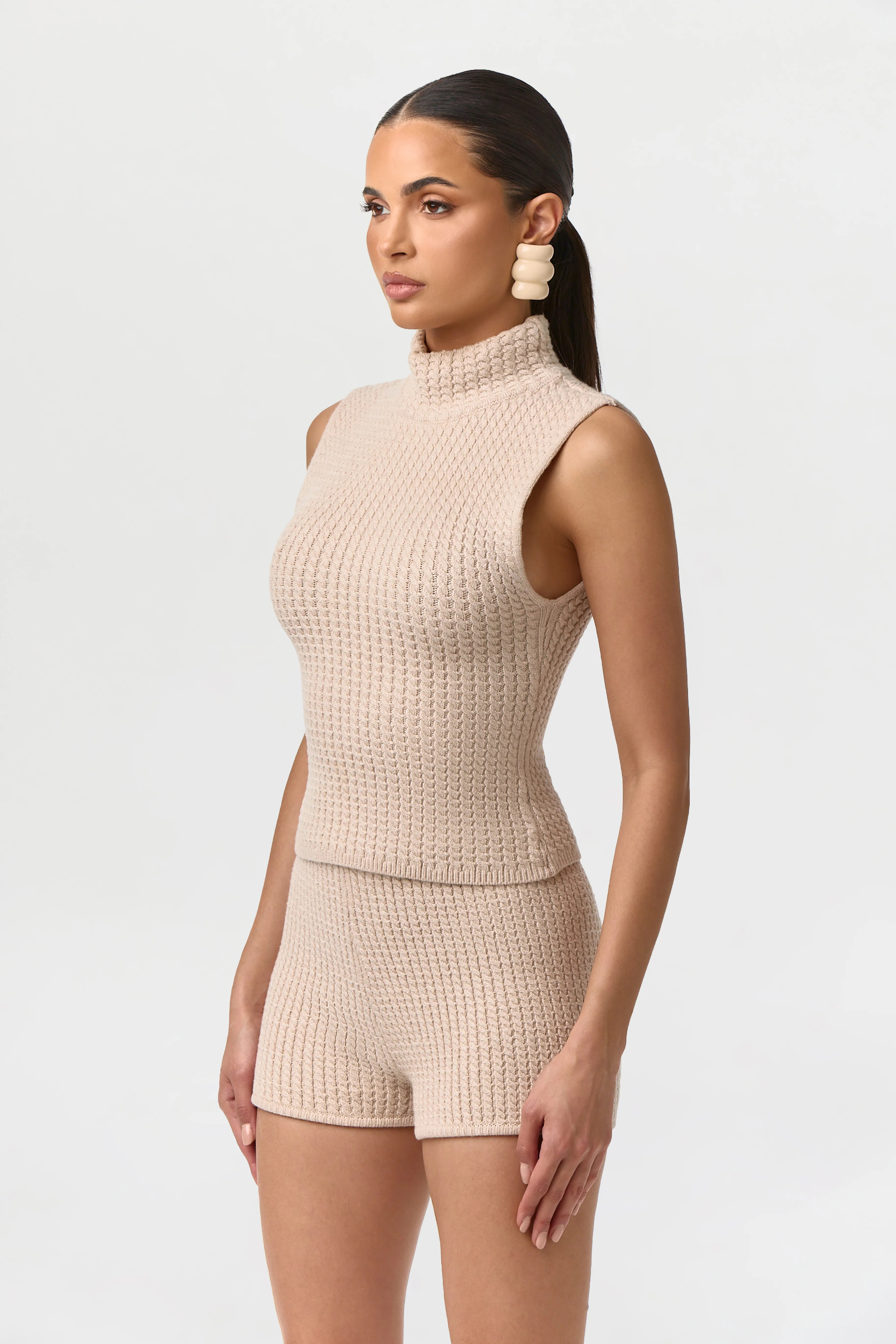 Cable Knit Sleeveless Top - Image 4