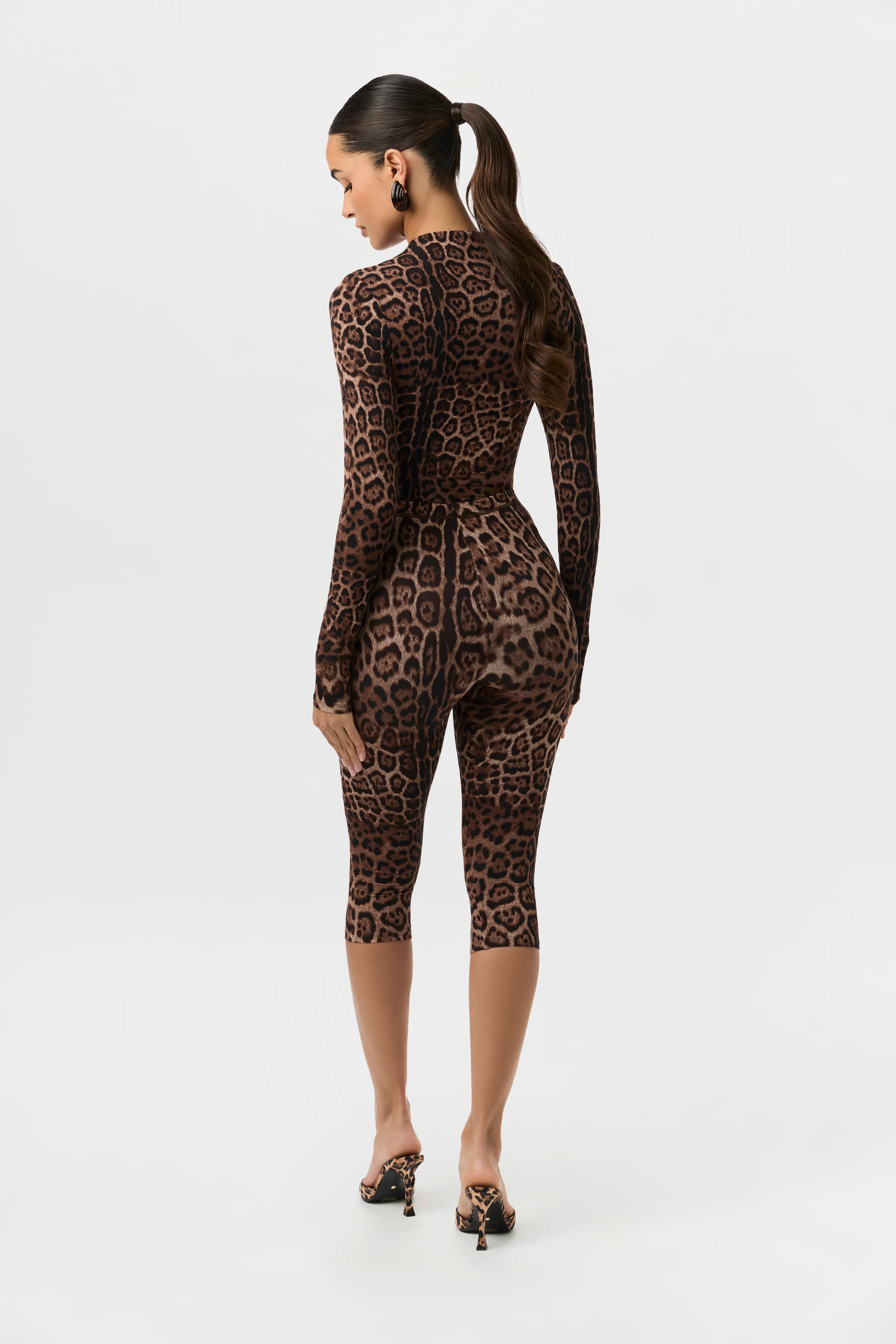 Naked Print Capri Leggings - Image 11
