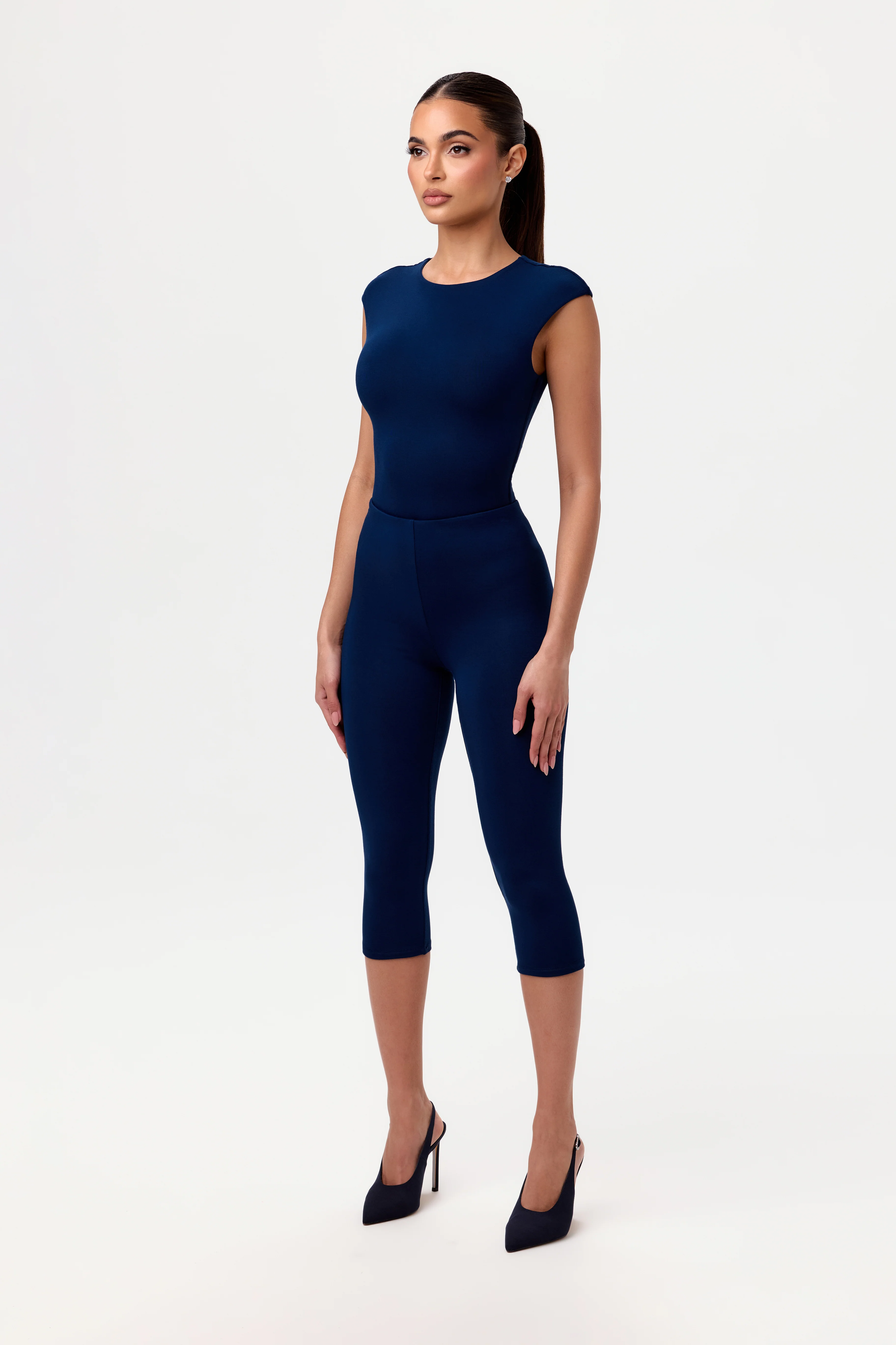 Smooth Sculpt Capri Legging - Image 16