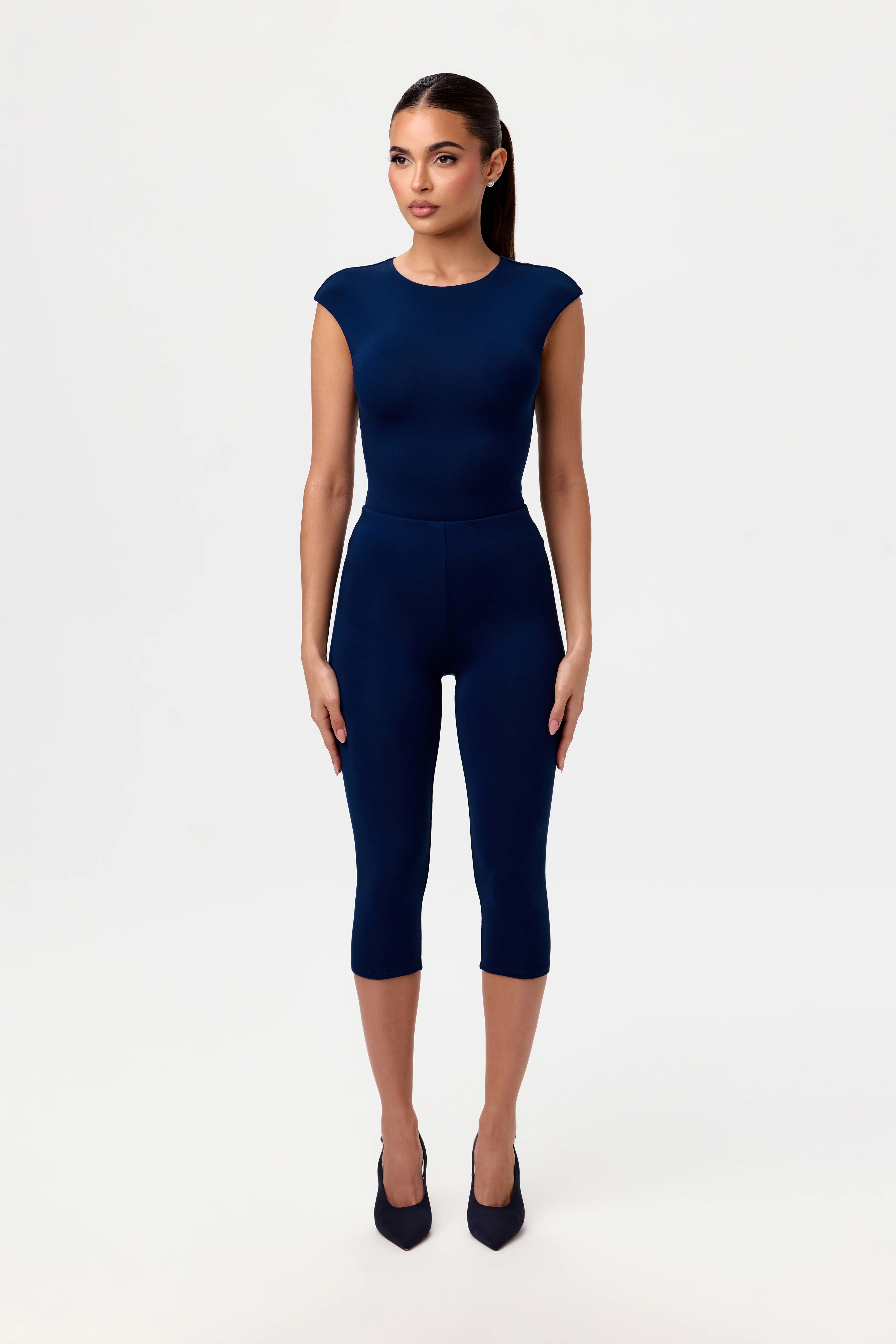 Smooth Sculpt Capri Legging - Image 17