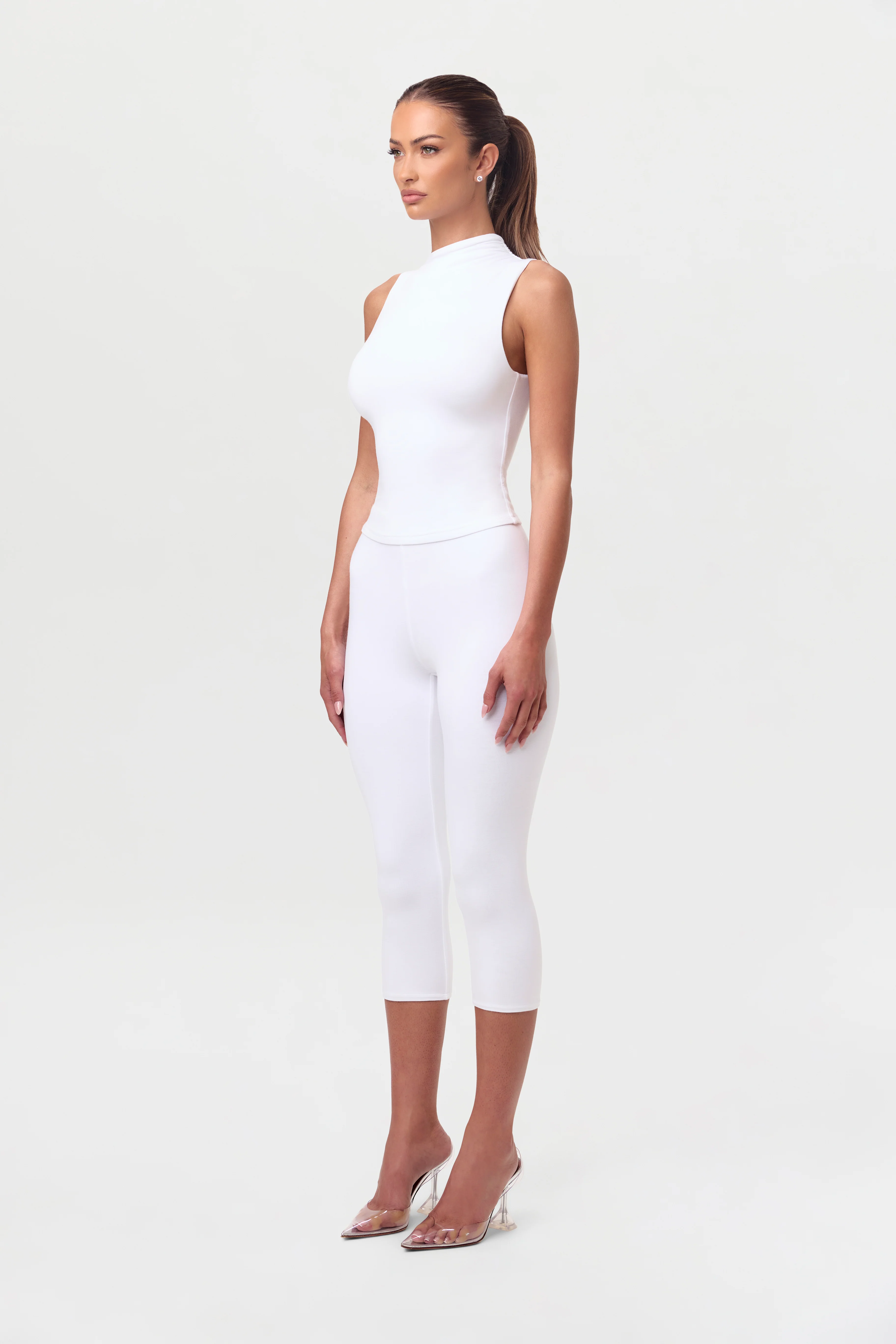 Smooth Sculpt Capri Legging - Image 23