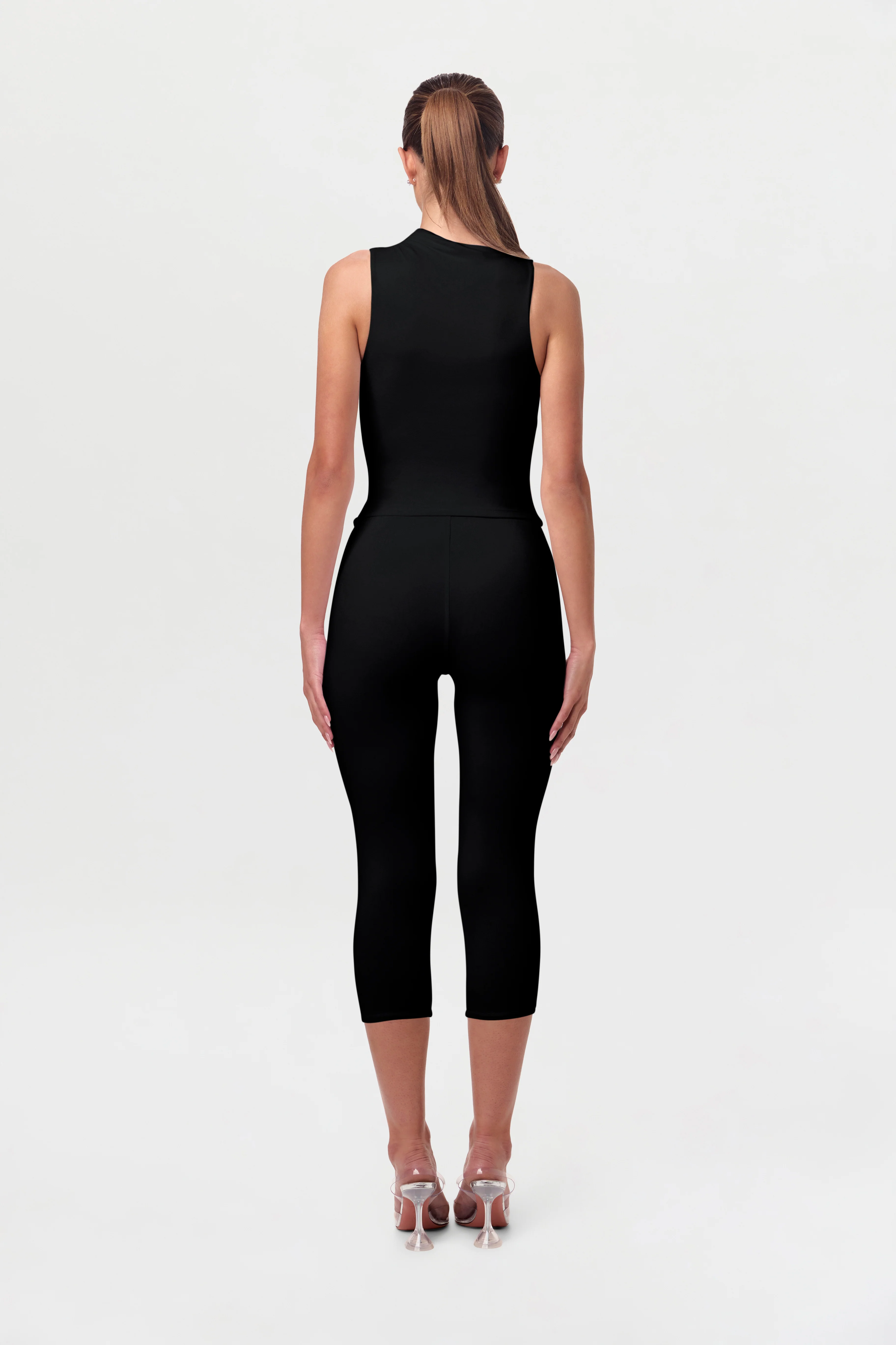 Smooth Sculpt Capri Legging - Image 4