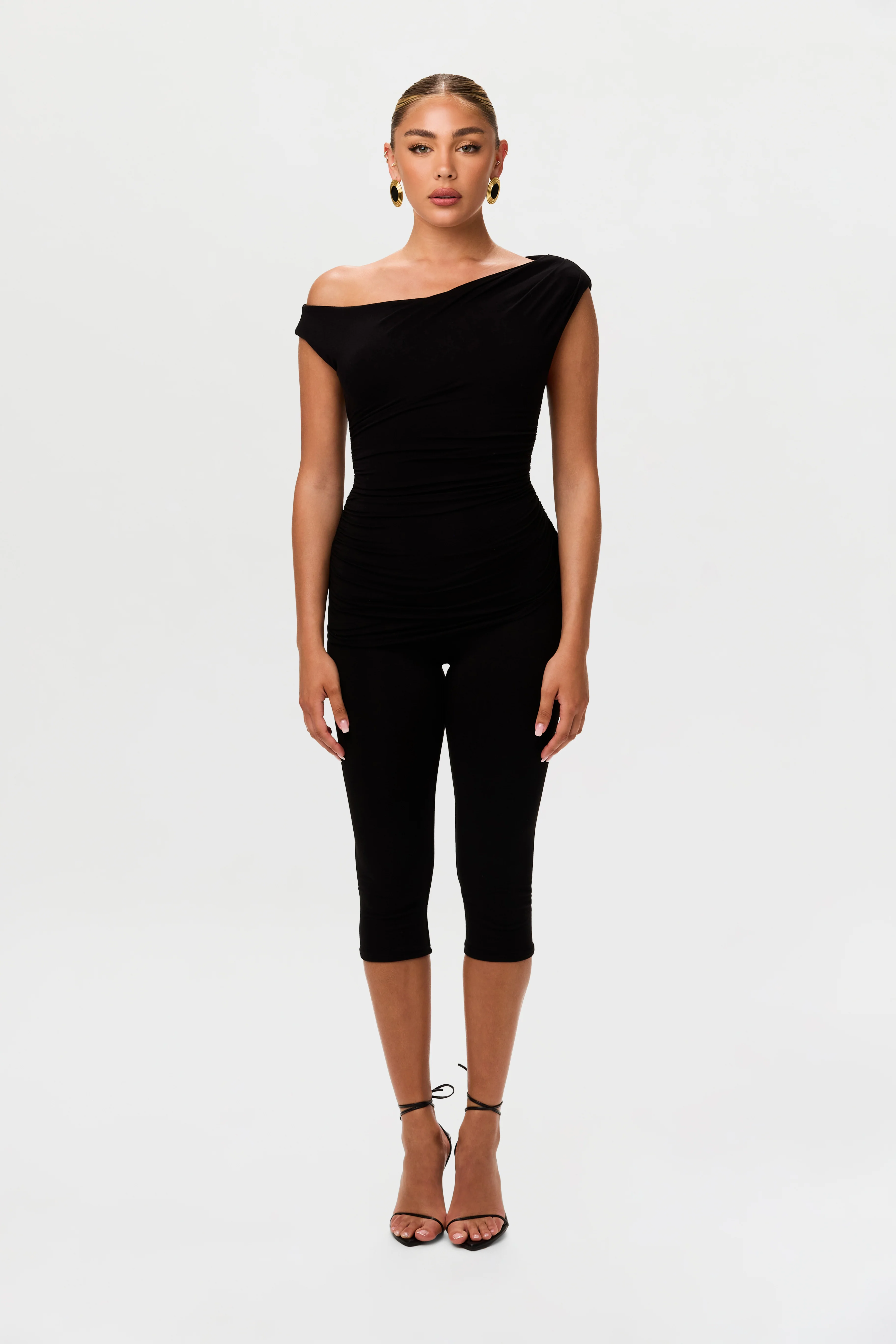 Smooth Sculpt Capri Legging - Image 5